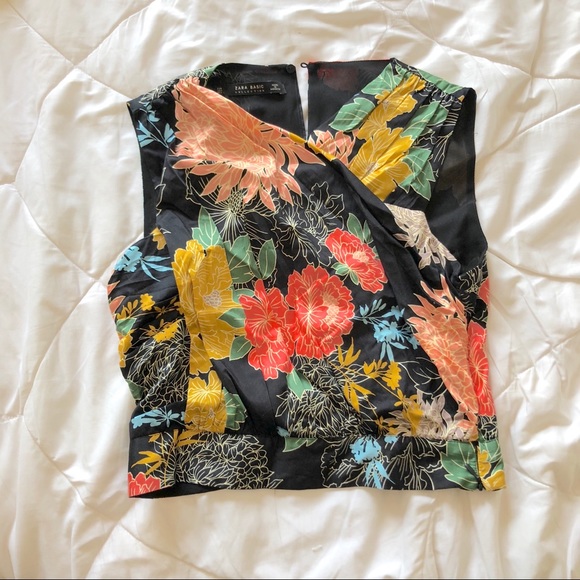 Zara Tops - Zara Floral Wrap Crop Top NWOT